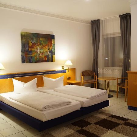 Hotel Rahlstedter Hof Гамбург Экстерьер фото